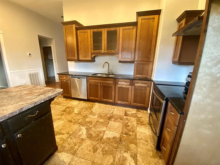3003 Briar Dr — Photo 12