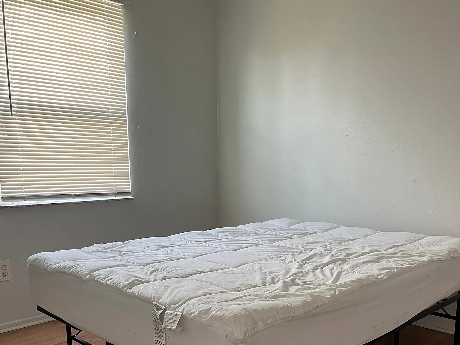 2 bed, 900 sqft, $1,500 — Photo 3