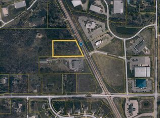 8285 Broadmoor Ave SE, Caledonia, MI 49316