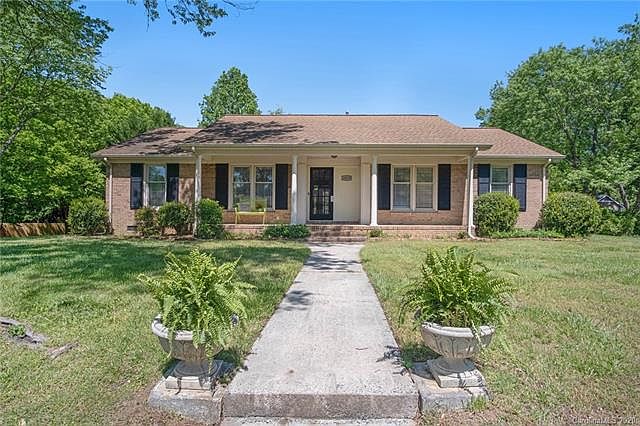 1st image of 6818 Heatherford Dr