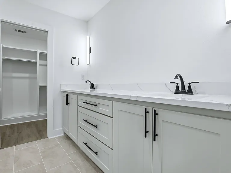 13501 Teton Dr — Photo 19