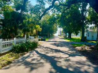 126 Sycamore St #238, Bay Saint Louis, MS 39520