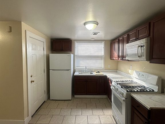 2nd image of 648 Elm St #A