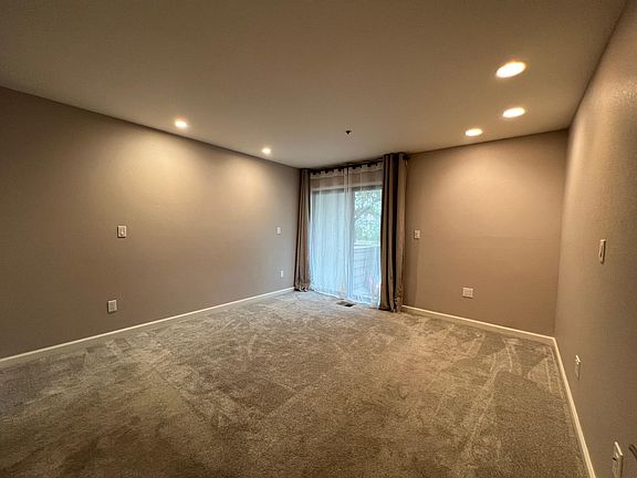 4th image of 172 Albacore Ln