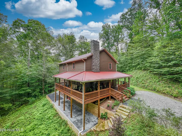 89 Wilderness Drive, Hayesville, NC 28904