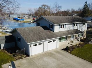 700 S Harkless Dr, Syracuse, IN 46567