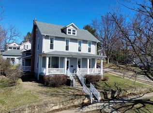 717 11th Ave, Fulton, IL