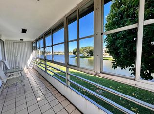 13 Somerset Dr #A, West Palm Beach, FL 33418