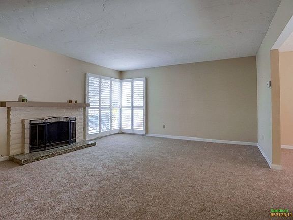 3rd image of 6607 Belle Haven Dr