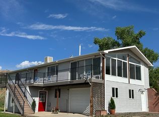 1117 N 5th Ave, Lyons, CO 80540