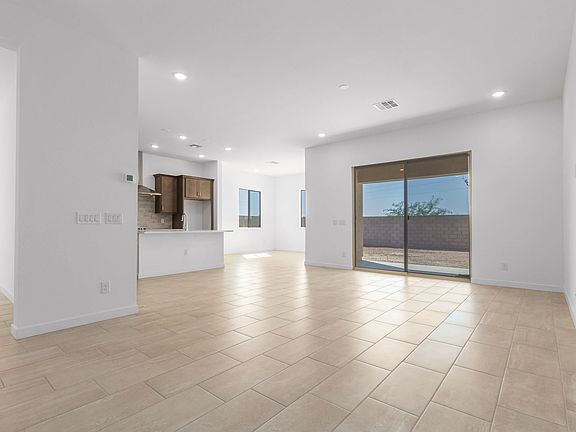 4th image of 31550 N Hayweather Ln
