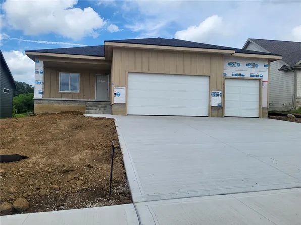 1875 E Autumn Trail Cir, Polk City, IA 50226