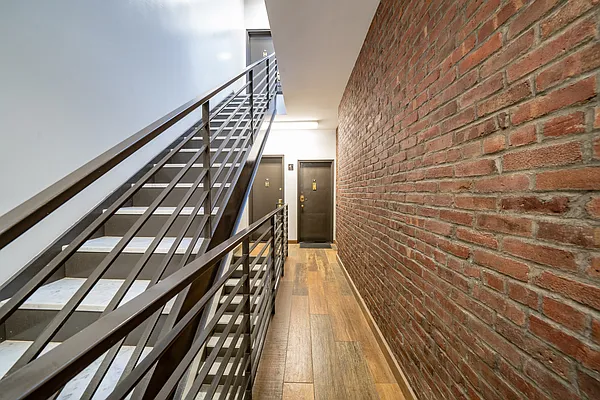 Rented by Living New York | media 9