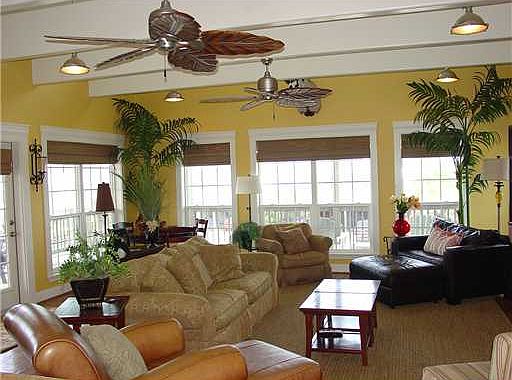 4th image of 613 Sandcastle Dr