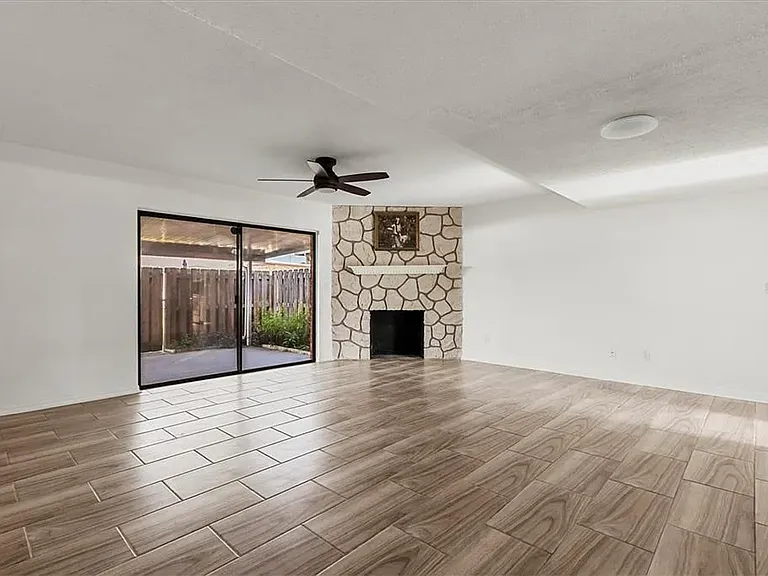 2250 S Palmetto Ave #I11 — Photo 5
