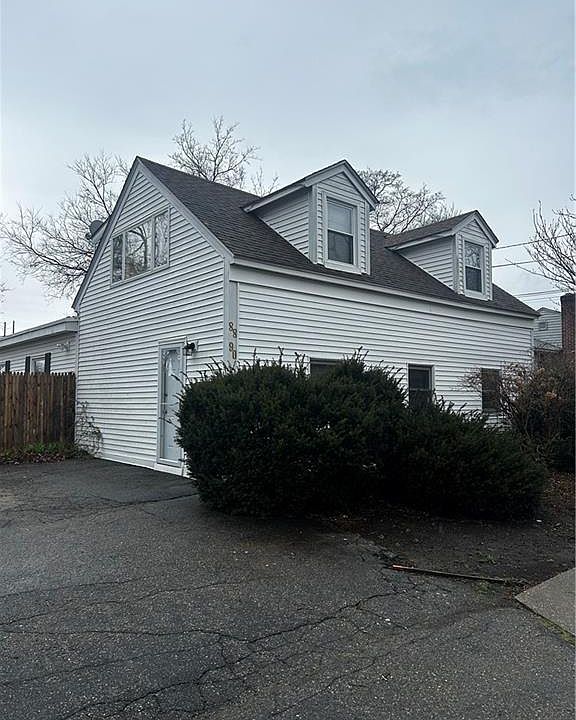 8890 Roger Williams Ave E, Rumford, RI 02916 Zillow