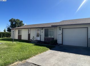 655 NW 7th St APT J, Hermiston, OR 97838