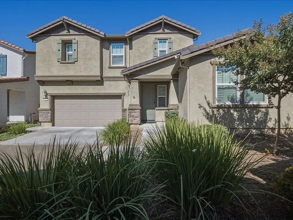 15 Bannock Glen Pl