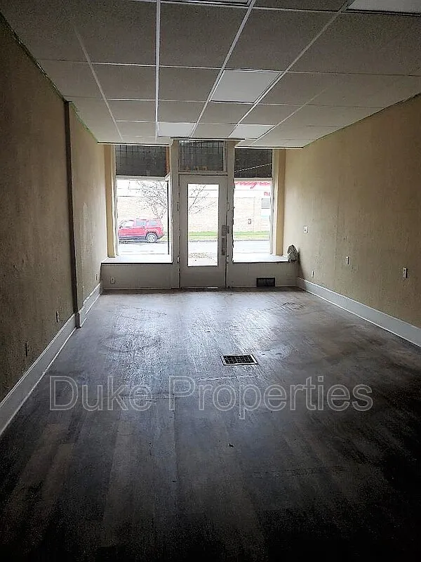 Brooks-Thurston Neighborhood — Photo 2
