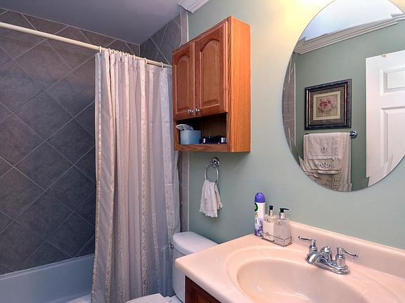 4th image of 2423 N Kennicott Dr Unit 3D