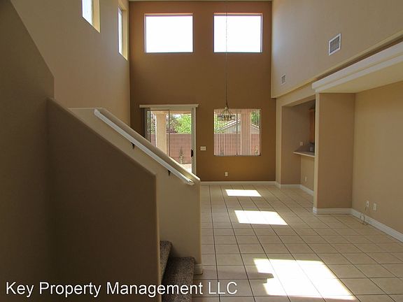 5th image of 10021 San Gervasio Ave