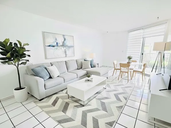 1750 W 46th St, Hialeah, FL