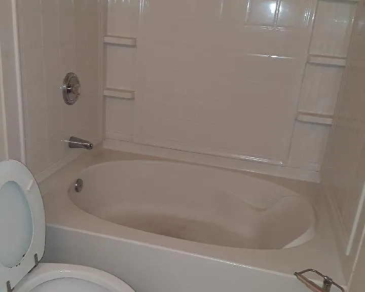 304 Paden Cove Trl — Photo 4