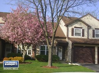 273 Ascot Ln, Streamwood, IL