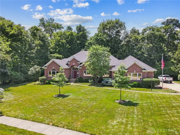 713 Oak Lea Dr, Tipp City, OH 45371