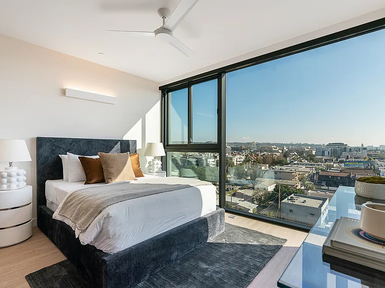 Venue Residences — Photo 145