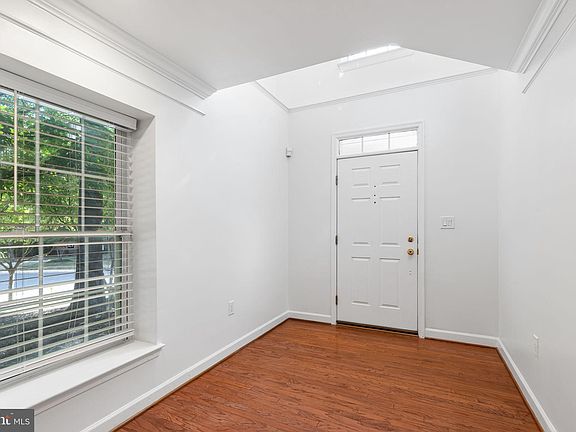5th image of 4200 Lower Park Dr