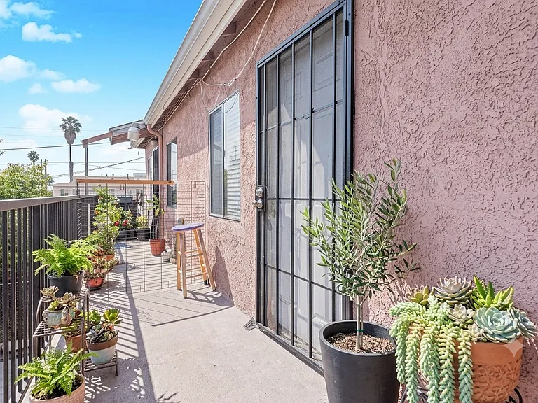 1927 Griffin Ave #92 — Photo 3