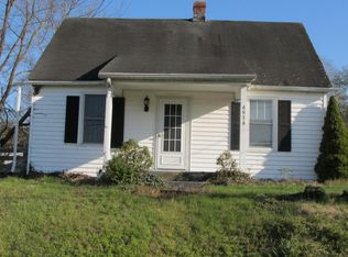 6936 Depot Rd, Belspring, VA 24058