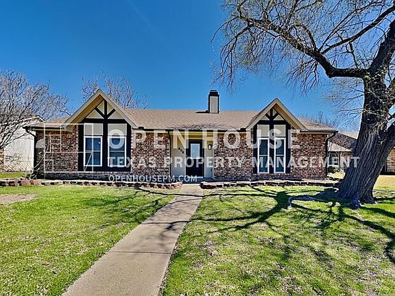 2nd image of 906 Rocky Creek Ln
