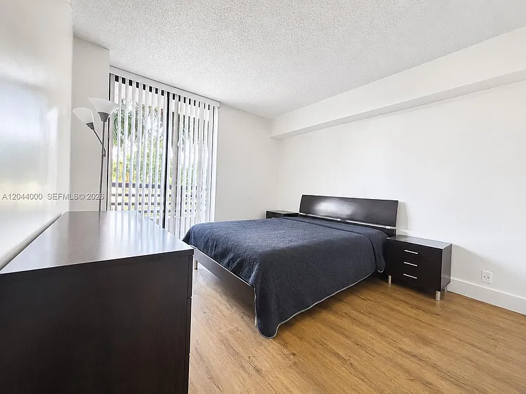 3300 NE 191st St #211 — Photo 14