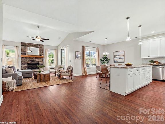 4th image of 237 Leyland Cir