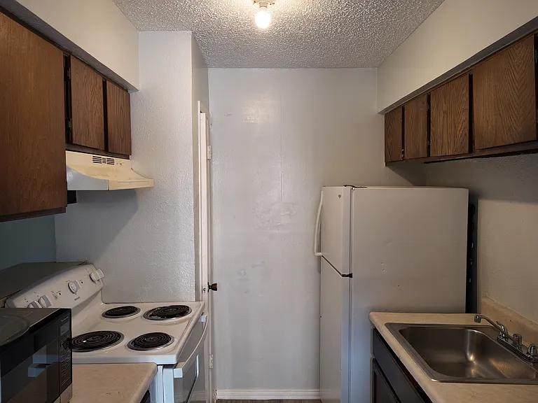 8110 Skillman St #1002 — Photo 2