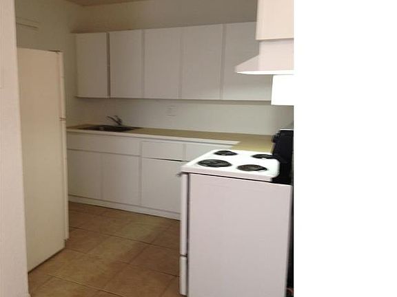 5th image of 5141 Shenandoah Ave APT 3