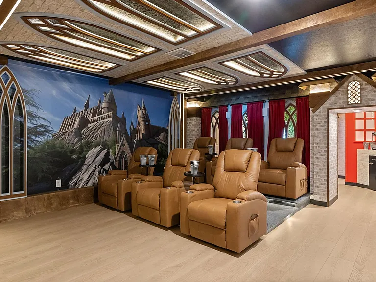 Building's Lounge