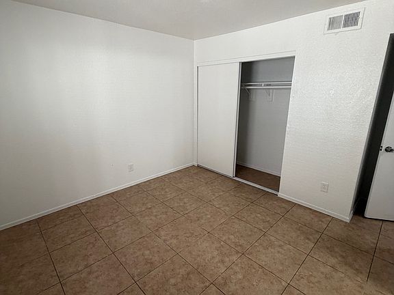 2nd image of 2321 Clifford Ave APT 2