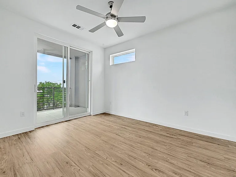 4801 Springdale Rd #1301 — Photo 20
