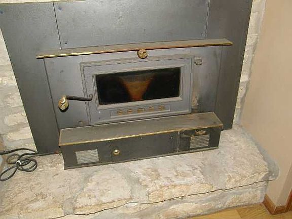 4th image of 1110 Wilson Ave