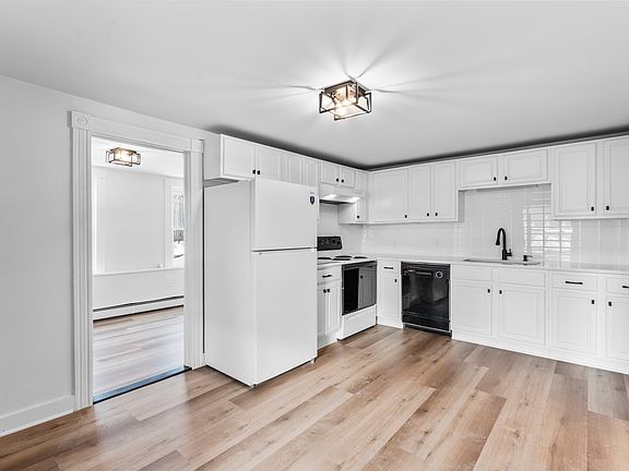 3rd image of 30 Anthony St #I