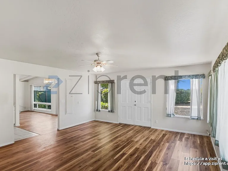 16 Tasco Ct — Photo 19