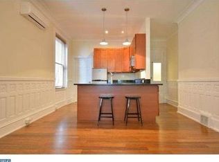 2126 Spruce St APT 1R, Philadelphia, PA 19103