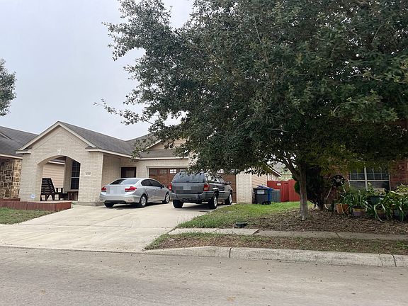 2nd image of 10419 Catfish Ln
