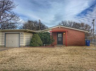 144 Hoover Ct, Salina, KS 67401