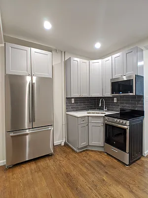 Rented by Mirador Real Estate | media 25