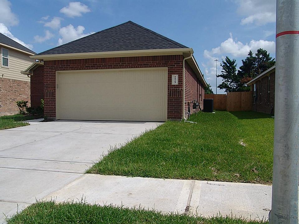 1st image of 24723 Colonial Elm Dr