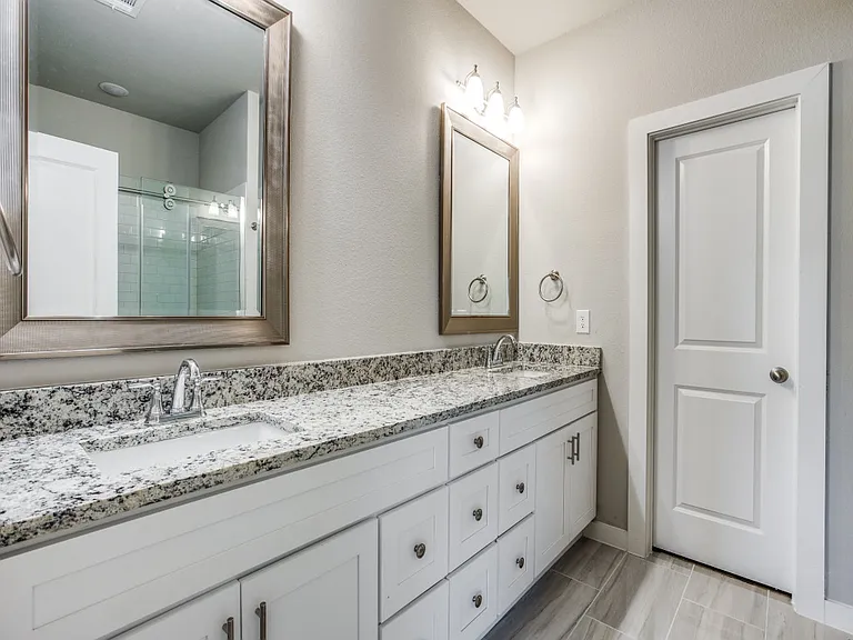 3306 Cedar St — Photo 10